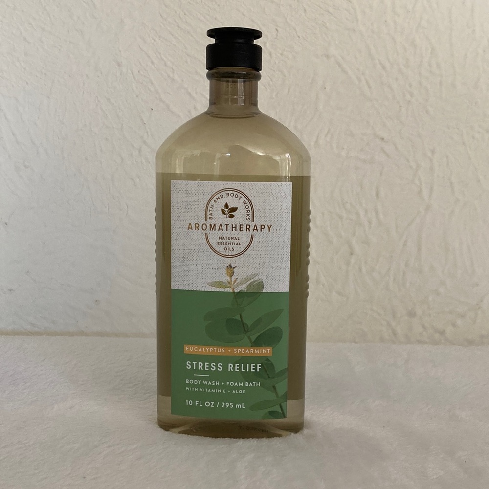 NWT Bath & Body Works Aromatherapy Eucalyptus + Spearmint Body Wash + Foam Bath